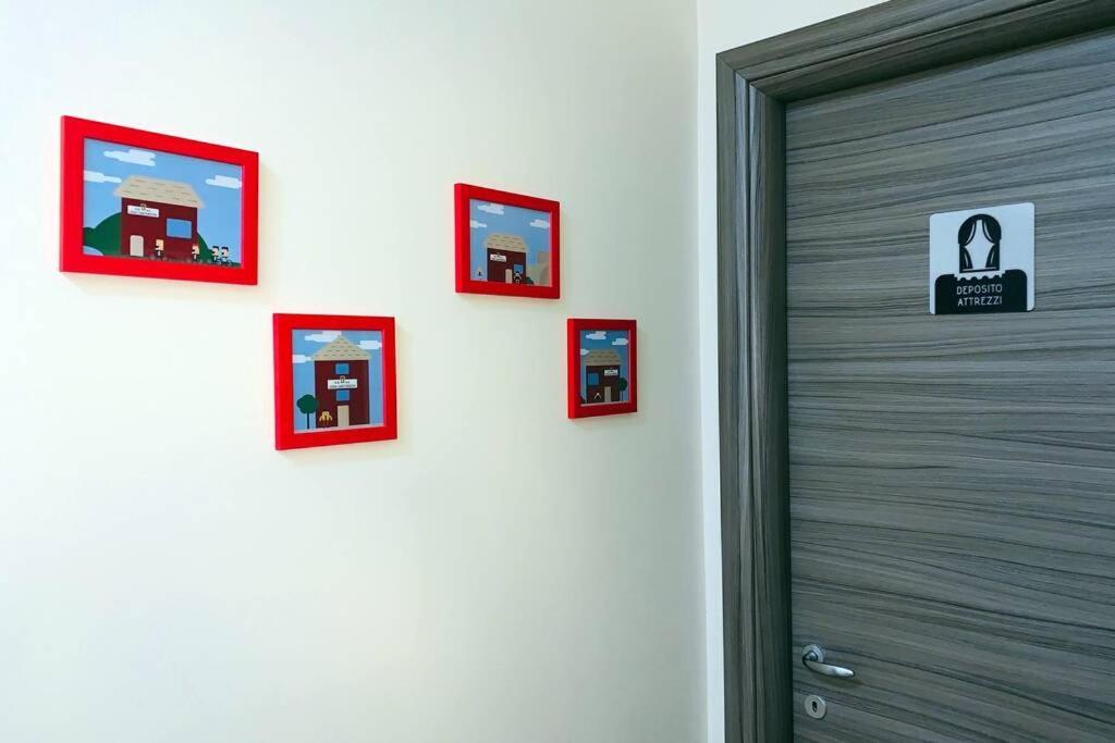 Casa Cantoniera-Guest House : Costruite Il Viaggio 폼페이 외부 사진